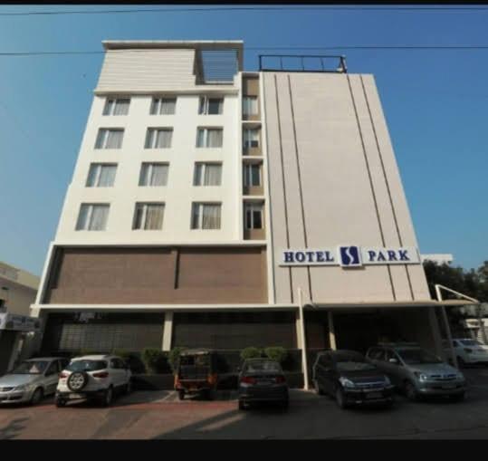 Hotel-S-Park Khammam Eksteriør bilde
