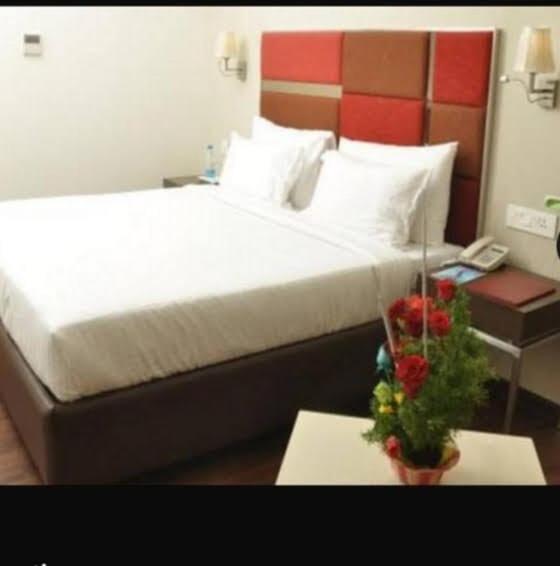 Hotel-S-Park Khammam Eksteriør bilde