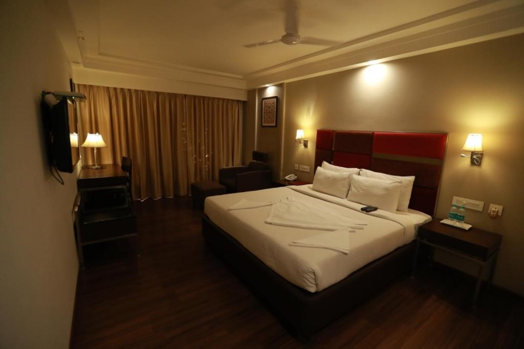 Hotel-S-Park Khammam Eksteriør bilde